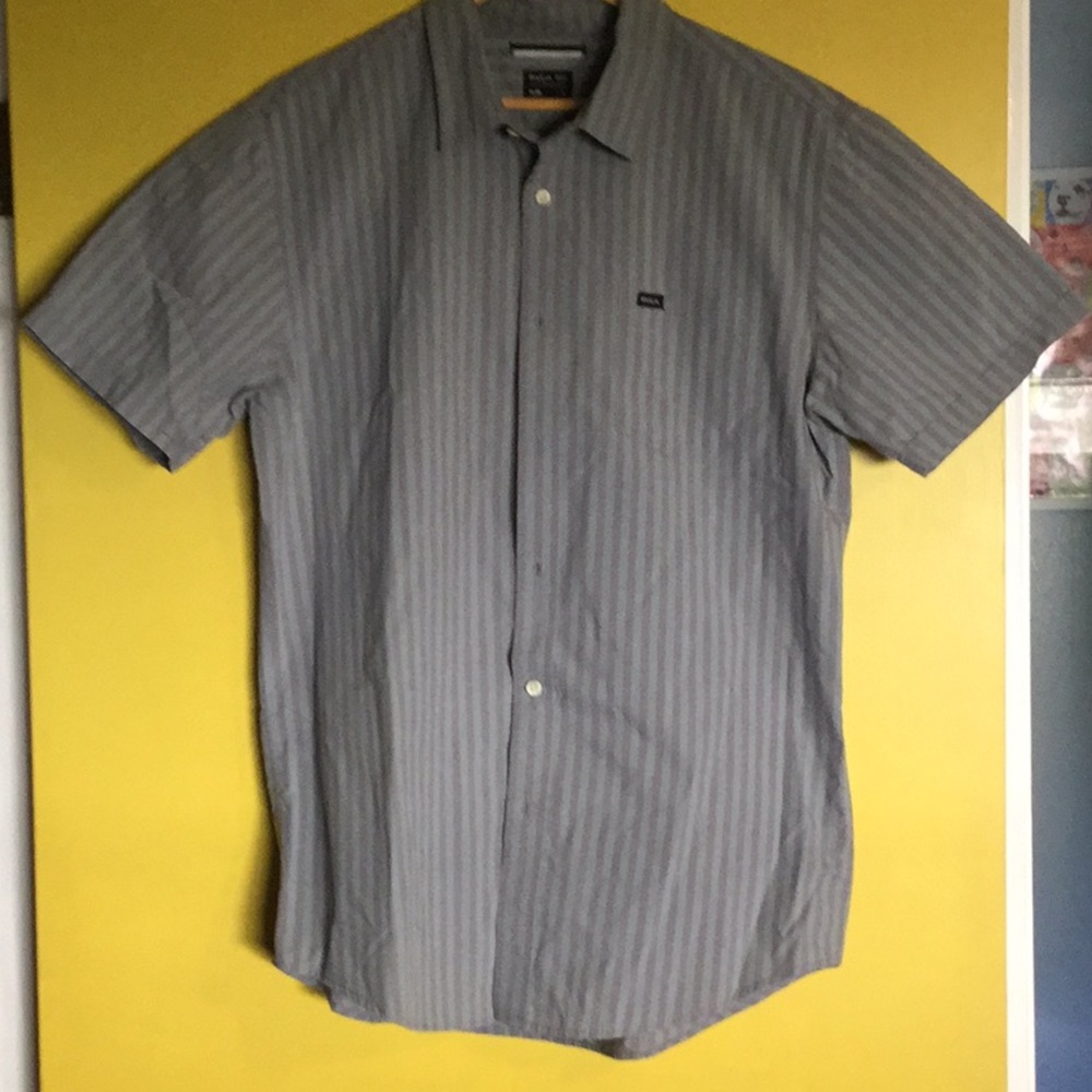 RVCA men’s striped shirt - like new